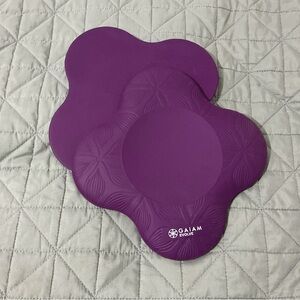 GAIAM Purple Floral Yoga Pads